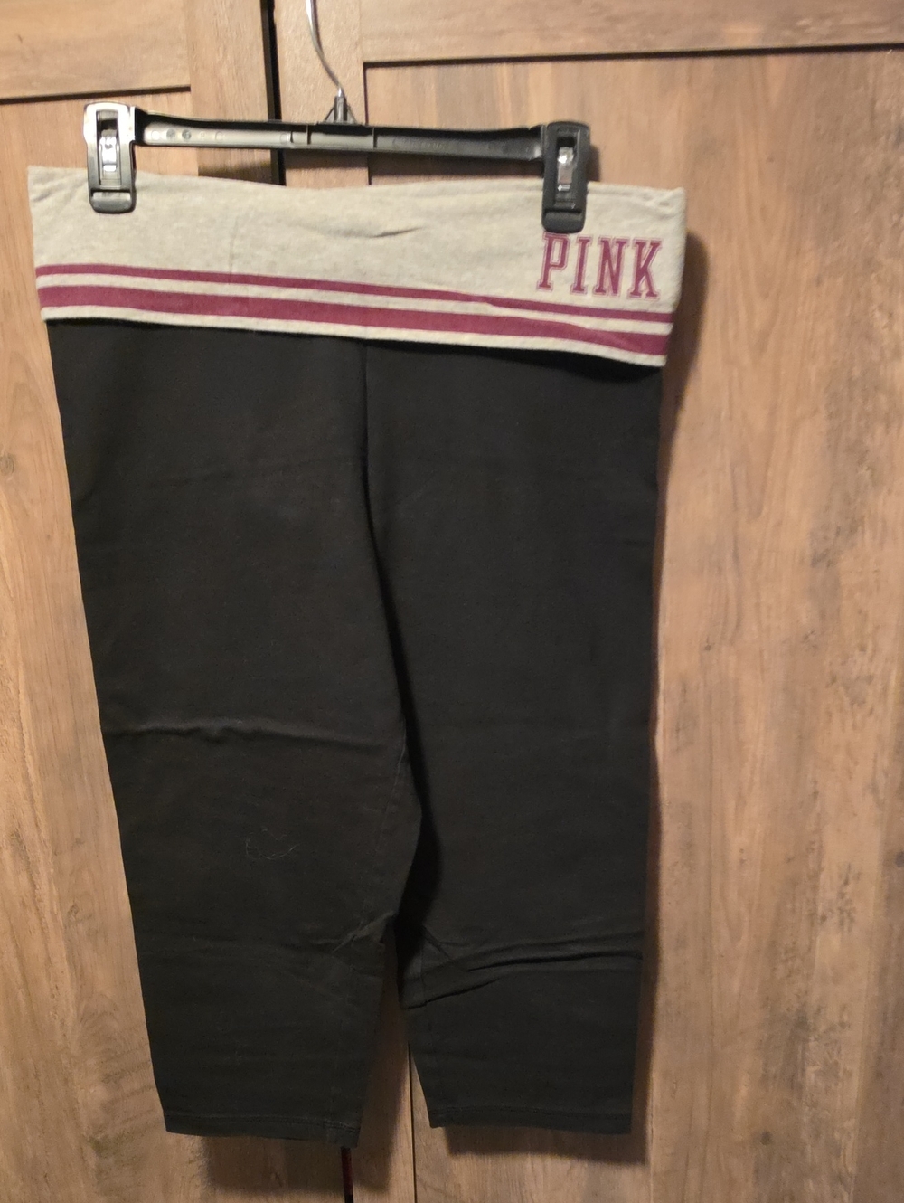 PINK Victoria's Secret womens Black Capri Leggings with Grey Fold-Over Waistband